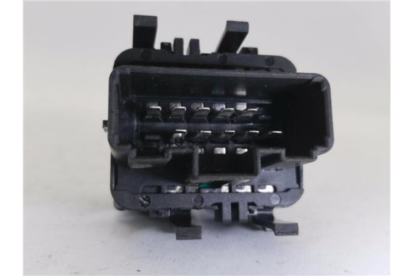 Recambio de mando elevalunas delantero izquierdo para renault clio ii fase ii (b/cb0) 1.5 authentique referencia OEM IAM 662422 