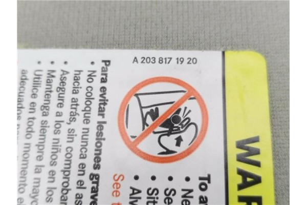 Recambio de parasol derecho para chrysler voyager (rg) 2.4 referencia OEM IAM A2038171920 05023541AA 