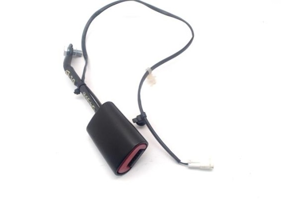 Recambio de anclaje cinturon delantero izquierdo para alfa romeo gt (125) 1.9 jtd referencia OEM IAM   