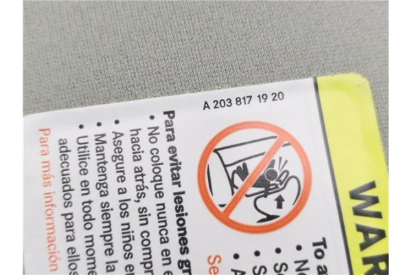 Recambio de parasol izquierdo para chrysler voyager (rg) 2.4 referencia OEM IAM A2038171920 05023541AA 