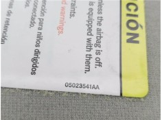 Recambio de parasol izquierdo para chrysler voyager (rg) 2.4 referencia OEM IAM A2038171920 05023541AA 