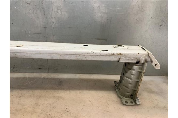 Recambio de refuerzo paragolpes para toyota avensis cross sport (t27) 2.2 premium referencia OEM IAM 5202105050  