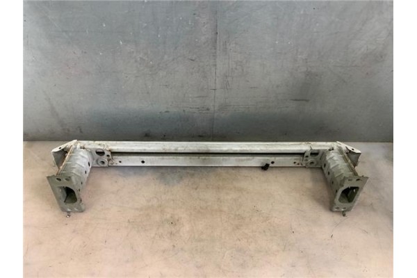 Recambio de refuerzo paragolpes para toyota avensis cross sport (t27) 2.2 premium referencia OEM IAM 5202105050  