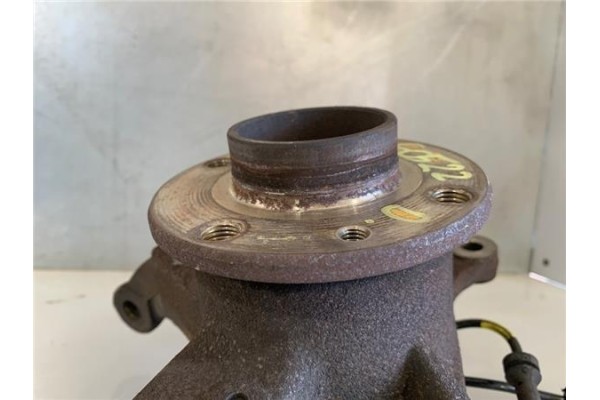 Recambio de mangueta delantero derecha para dacia dokker 1.5 essential referencia OEM IAM 400143629R  