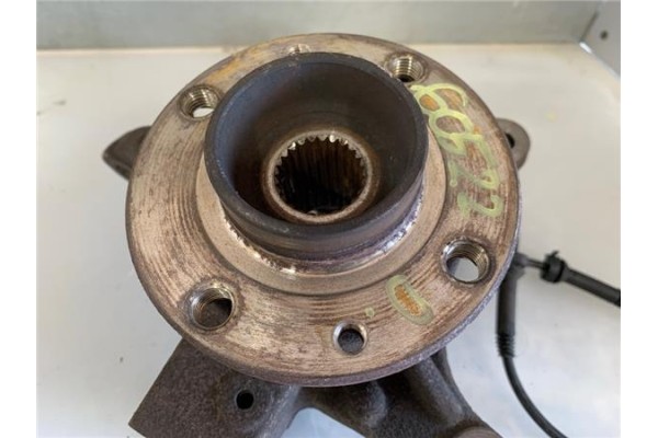 Recambio de mangueta delantero derecha para dacia dokker 1.5 essential referencia OEM IAM 400143629R  