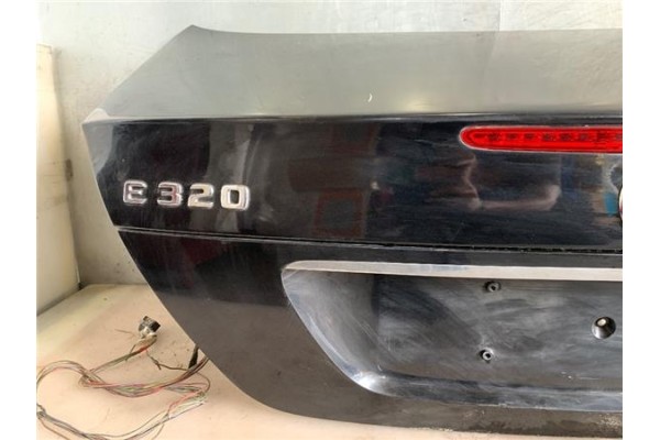 Recambio de tapa maletero para mercedes-benz clase e (bm 211) berlina 3.2 e 320 (211.065) referencia OEM IAM A2117500075  