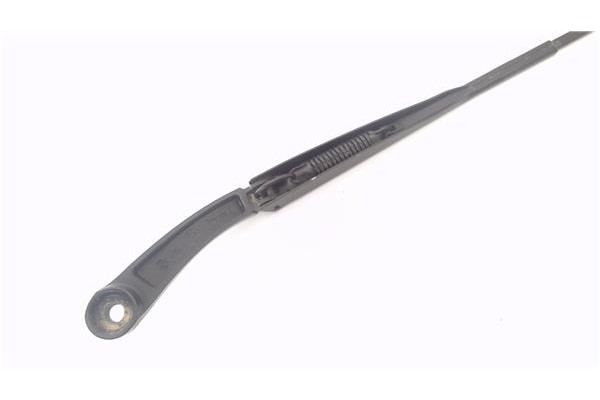 Recambio de brazo limpiaparabrisas delantero derecho para dacia dokker 1.5 essential referencia OEM IAM 288869061R  