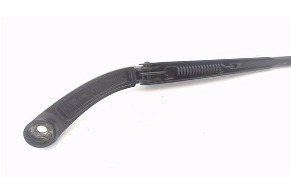 Recambio de brazo limpiaparabrisas delantero izquierdo para dacia dokker 1.5 essential referencia OEM IAM 288816769R  