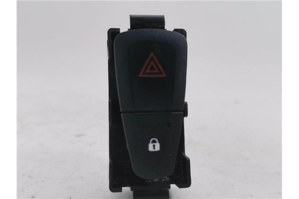 Recambio de interruptor luces emergencia para dacia dokker 1.5 essential referencia OEM IAM 252905668R E3160101 