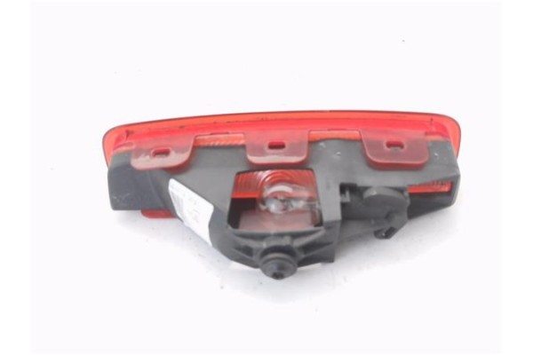 Recambio de luz central de freno para dacia dokker 1.5 essential referencia OEM IAM 8200690117 89037432 