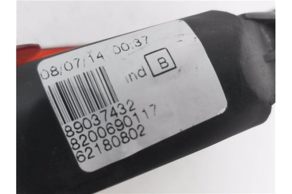 Recambio de luz central de freno para dacia dokker 1.5 essential referencia OEM IAM 8200690117 89037432 