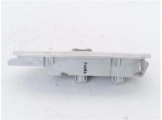 Recambio de luz delantero central techo para dacia dokker 1.5 essential referencia OEM IAM 8200074362  