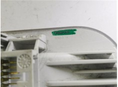 Recambio de luz delantero central techo para dacia dokker 1.5 essential referencia OEM IAM 8200074362  