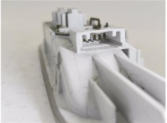 Recambio de luz delantero central techo para dacia dokker 1.5 essential referencia OEM IAM 8200074362  