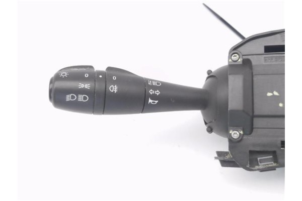 Recambio de mando intermitencia para dacia dokker 1.5 essential referencia OEM IAM 681728631R 265019069 