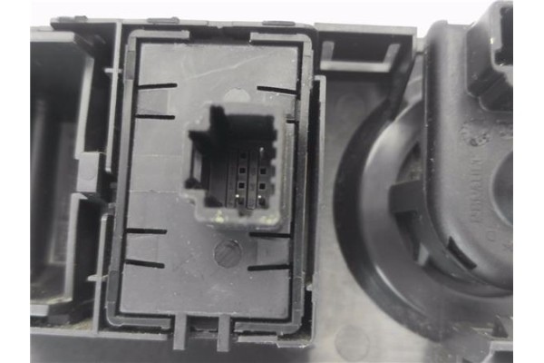 Recambio de mando retrovisor electrico para dacia dokker 1.5 essential referencia OEM IAM 251637756R 251637722R 