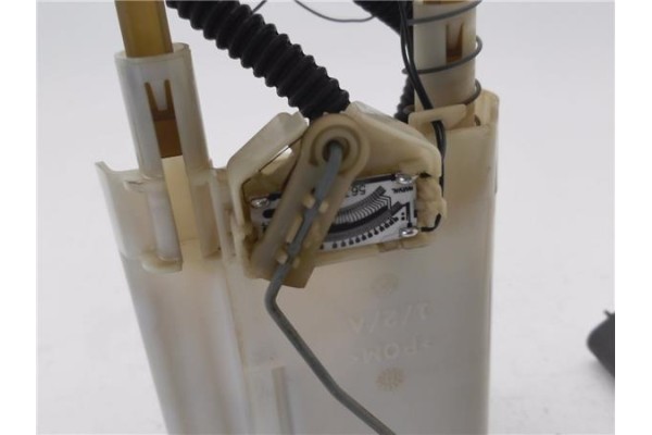 Recambio de bomba combustible para nissan qashqai (j10) 1.5 360 referencia OEM IAM 17040JD51A 9,75133E+11 