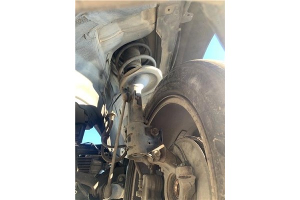 Recambio de amortiguador delantero derecho para mitsubishi outlander (cw0) 2.0 di-d intense referencia OEM IAM 4060A174  