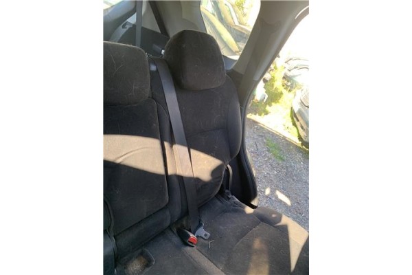 Recambio de asientos traseros para mitsubishi outlander (cw0) 2.0 di-d intense referencia OEM IAM 6902A386XD 6977A543 