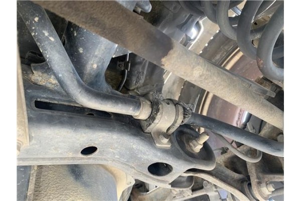 Recambio de brazo centro suspension trasero izquierdo para mitsubishi outlander (cw0) 2.0 di-d intense referencia OEM IAM 4125A0