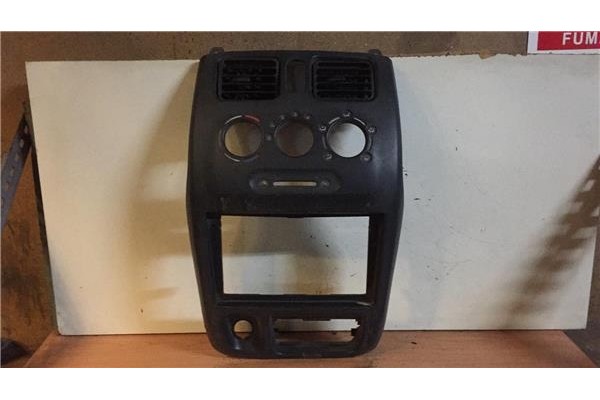 Recambio de consola para opel agila (2003) 1.2 básico [1,2 ltr. - 55 kw 16v cat (z 12 xe / lw4)] referencia OEM IAM 09203695 738