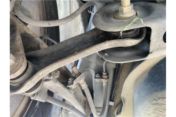 Recambio de brazo centro suspension trasero izquierdo para mitsubishi outlander (cw0) 2.0 di-d intense referencia OEM IAM 4125A0