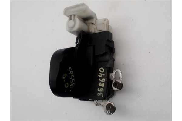 Recambio de cerradura puerta delantero derecha para alfa romeo gt (125) 1.9 jtd referencia OEM IAM   