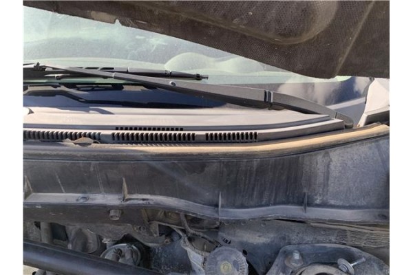 Recambio de brazo limpiaparabrisas delantero izquierdo para mitsubishi outlander (cw0) 2.0 di-d intense referencia OEM IAM 8250A