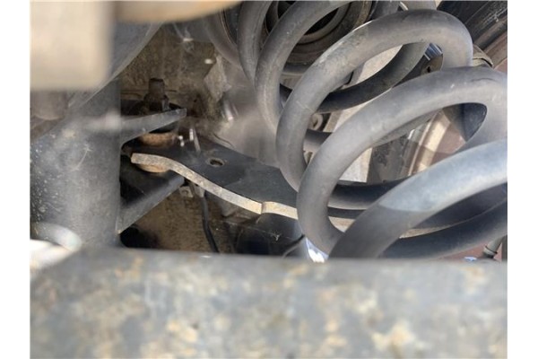 Recambio de brazo superior derecho suspension trasero para mitsubishi outlander (cw0) 2.0 di-d intense referencia OEM IAM 4110A0