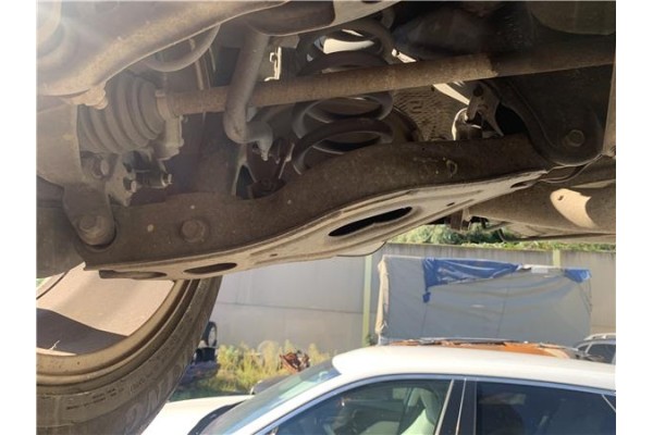 Recambio de brazo suspension trasero derecho para mitsubishi outlander (cw0) 2.0 di-d intense referencia OEM IAM 4113A038  