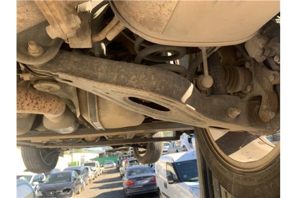 Recambio de brazo suspension trasero derecho para mitsubishi outlander (cw0) 2.0 di-d intense referencia OEM IAM 4113A038  