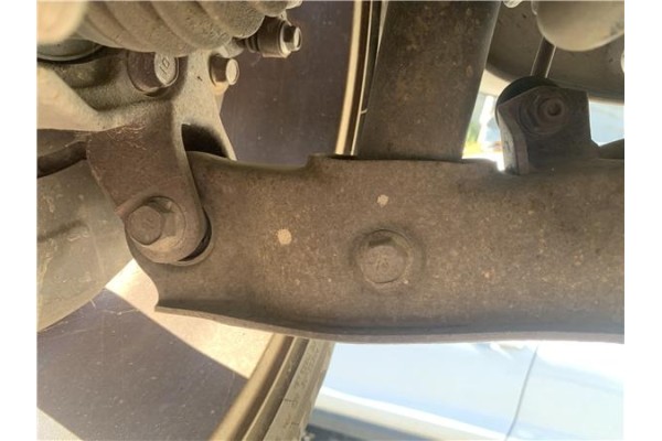 Recambio de brazo suspension trasero derecho para mitsubishi outlander (cw0) 2.0 di-d intense referencia OEM IAM 4113A038  