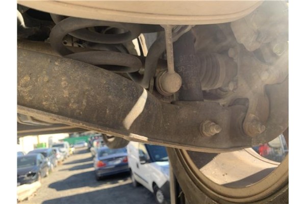 Recambio de brazo suspension trasero derecho para mitsubishi outlander (cw0) 2.0 di-d intense referencia OEM IAM 4113A038  