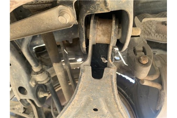 Recambio de brazo suspension trasero derecho para mitsubishi outlander (cw0) 2.0 di-d intense referencia OEM IAM 4113A038  