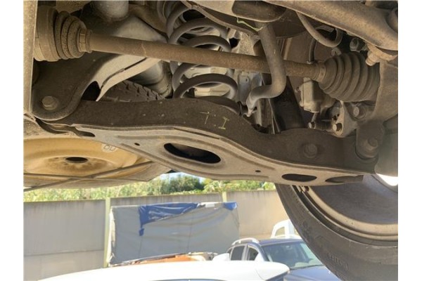 Recambio de brazo suspension trasero izquierdo para mitsubishi outlander (cw0) 2.0 di-d intense referencia OEM IAM 4113A037  