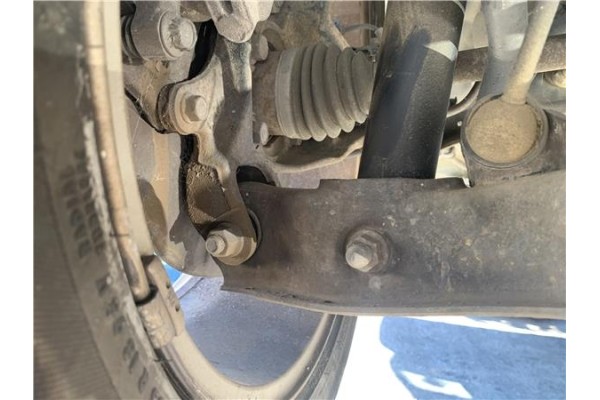 Recambio de brazo suspension trasero izquierdo para mitsubishi outlander (cw0) 2.0 di-d intense referencia OEM IAM 4113A037  