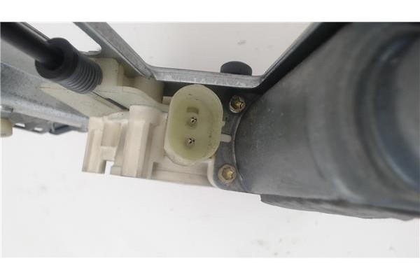 Recambio de mecanismo elevalunas delantero derecho para bmw serie 5 berlina (e39) referencia OEM IAM 8252392  