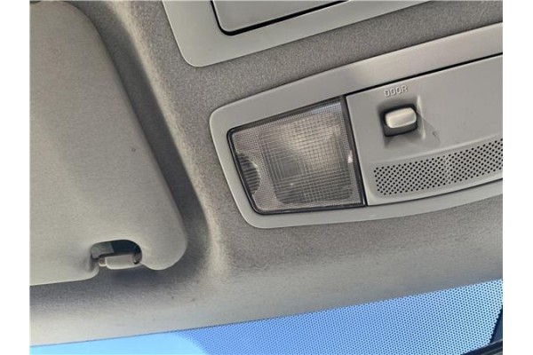 Recambio de luz delantero central techo para mitsubishi outlander (cw0) 2.0 di-d intense referencia OEM IAM 8401A012HA  