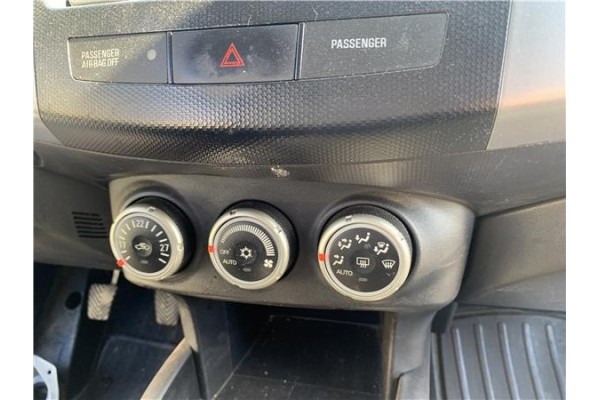 Recambio de mandos climatizador para mitsubishi outlander (cw0) 2.0 di-d intense referencia OEM IAM 7820A115XB  