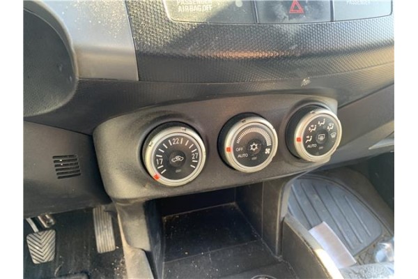 Recambio de mandos climatizador para mitsubishi outlander (cw0) 2.0 di-d intense referencia OEM IAM 7820A115XB  