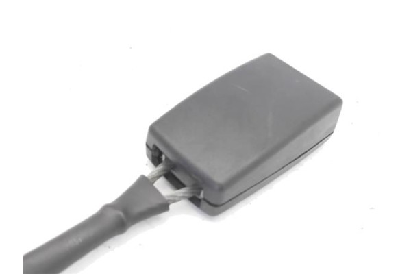 Recambio de anclaje cinturon trasero central para citroen jumper furgón 2.2 hdi 120 referencia OEM IAM 620162800A 1606275080 