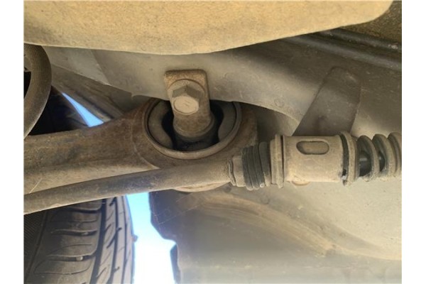 Recambio de mangueta trasero izquierda para mitsubishi outlander (cw0) 2.0 di-d intense referencia OEM IAM 3785A019  