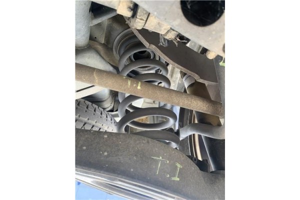 Recambio de muelle amortiguacion para mitsubishi outlander (cw0) 2.0 di-d intense referencia OEM IAM 4140A175  