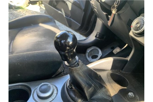 Recambio de palanca de cambio para mitsubishi outlander (cw0) 2.0 di-d intense referencia OEM IAM 2450A022  