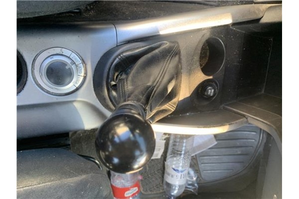 Recambio de palanca de cambio para mitsubishi outlander (cw0) 2.0 di-d intense referencia OEM IAM 2450A022  