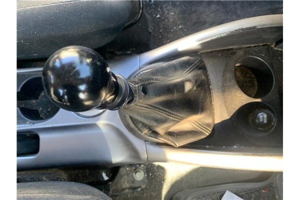 Recambio de palanca de cambio para mitsubishi outlander (cw0) 2.0 di-d intense referencia OEM IAM 2450A022  