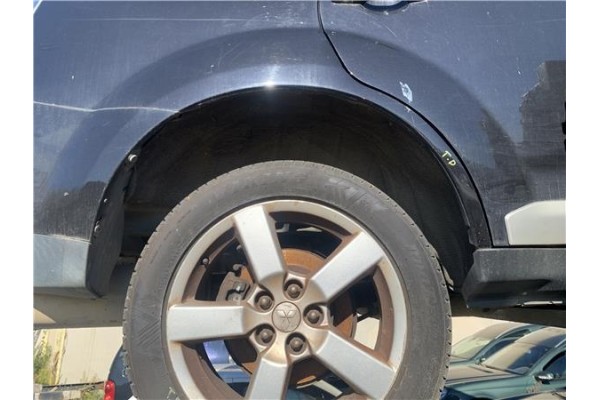 Recambio de pase rueda trasero derecho para mitsubishi outlander (cw0) 2.0 di-d intense referencia OEM IAM 5370A270  