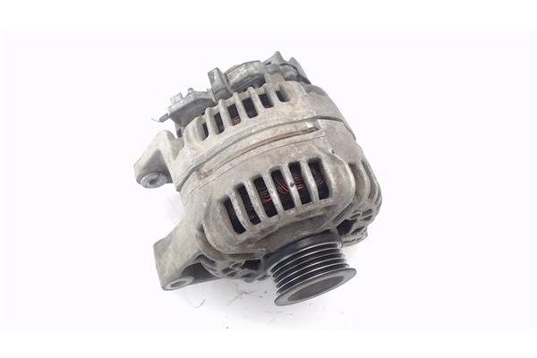 Recambio de alternador para opel corsa c 1.2 twinport referencia OEM IAM 0124425021 55556068 