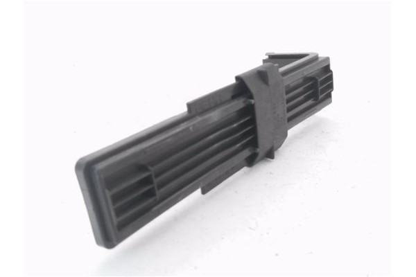 Recambio de tapa caja filtro para seat ibiza berlina (6j5) 1.4 stylance / style referencia OEM IAM 6R1819422 6Q0815391 