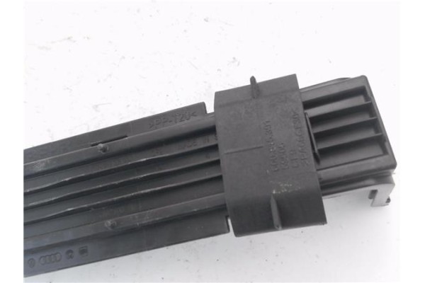 Recambio de tapa caja filtro para seat ibiza berlina (6j5) 1.4 stylance / style referencia OEM IAM 6R1819422 6Q0815391 